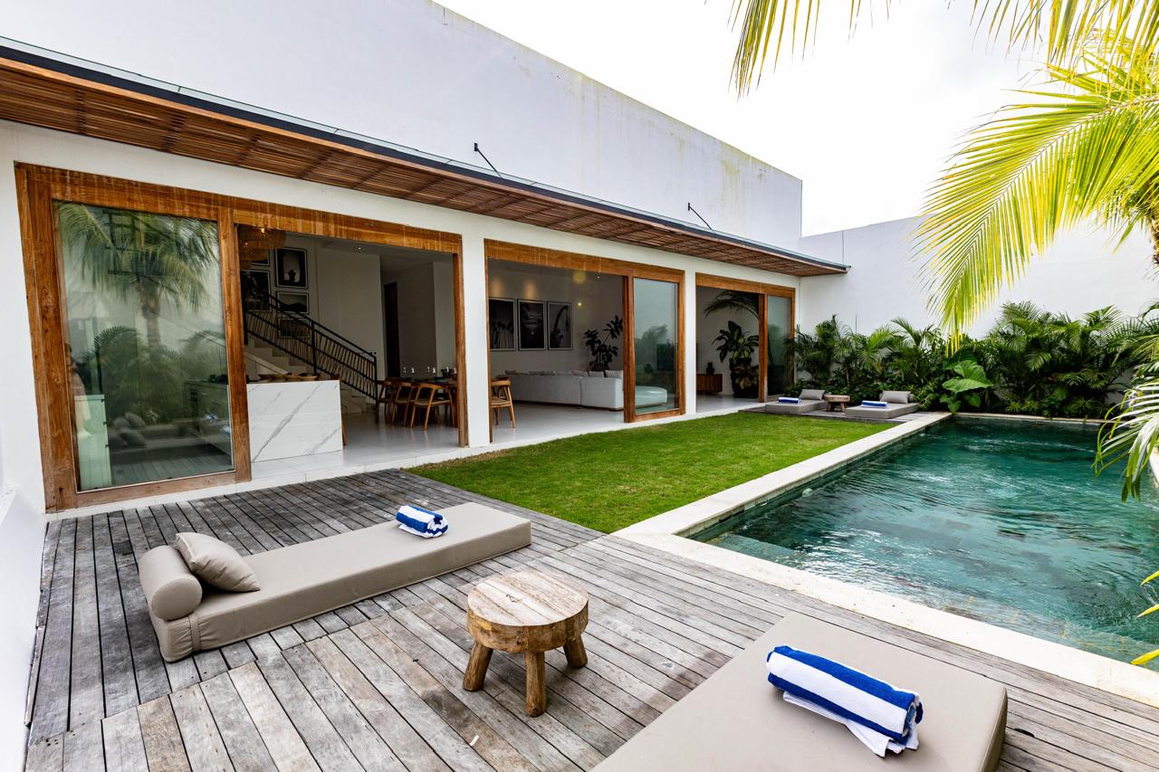 READY NOW 3 BEDROOM VILLA FOR SALE LEASEHOLD IN CANGGU BE-1340 